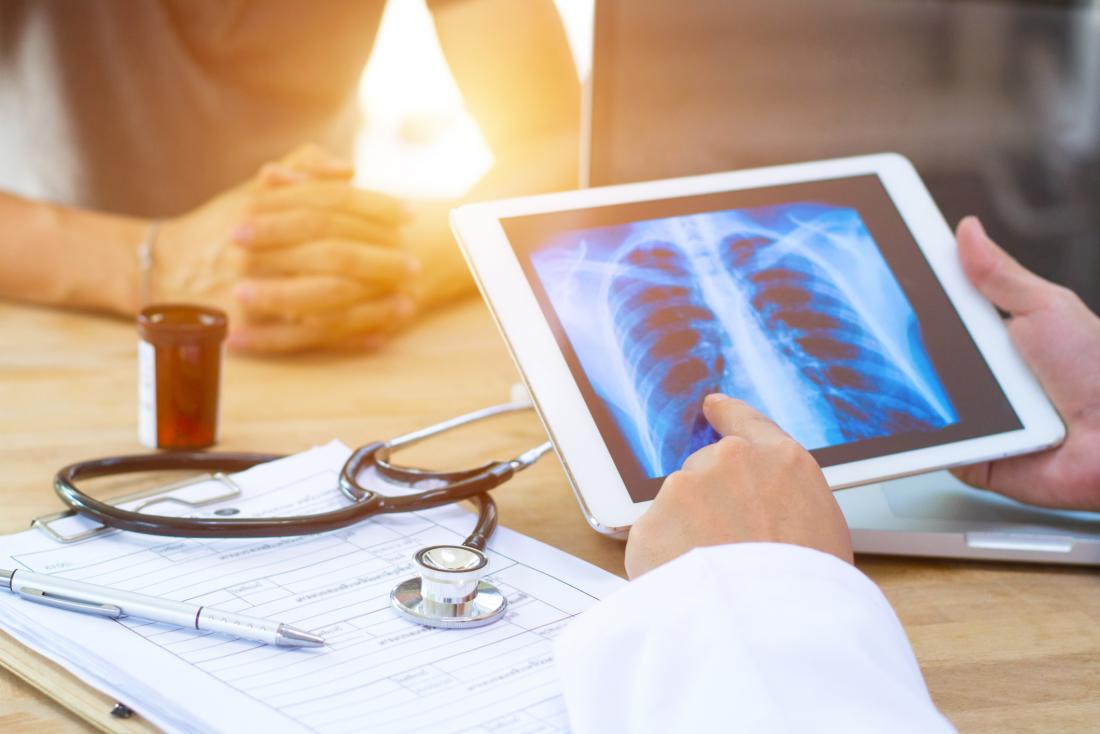 lung-image-on-tablet
