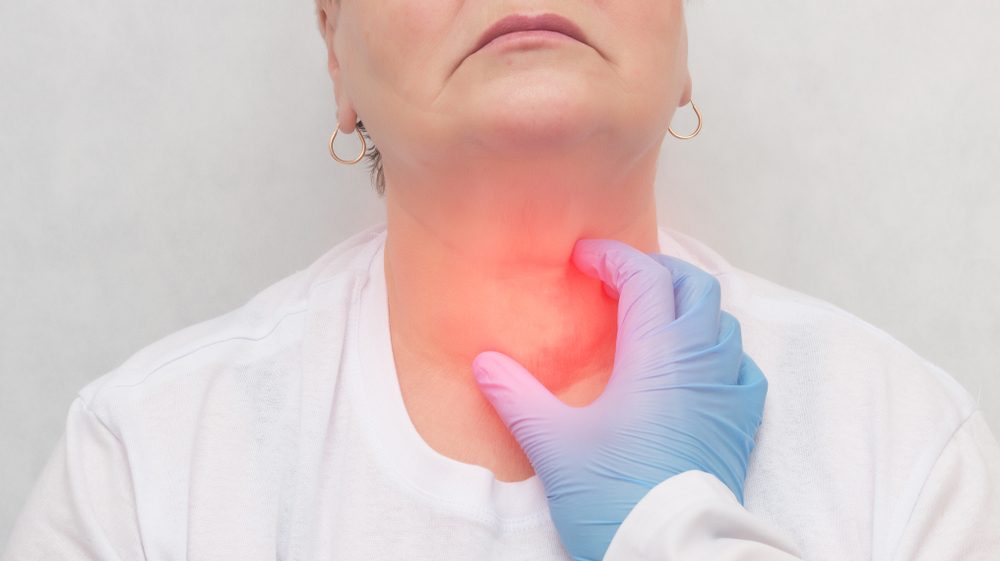 Doctor,Feels,The,Thyroid,Gland,In,A,Patient,Of,An
