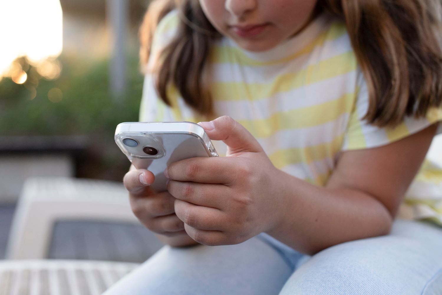 Article feature image - Kids on social media